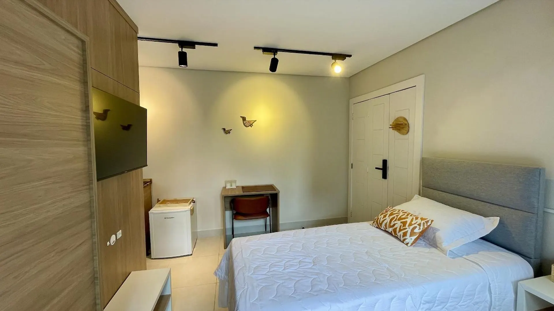 No Centro Suites Florianopolis 1 0*,  البرازيل