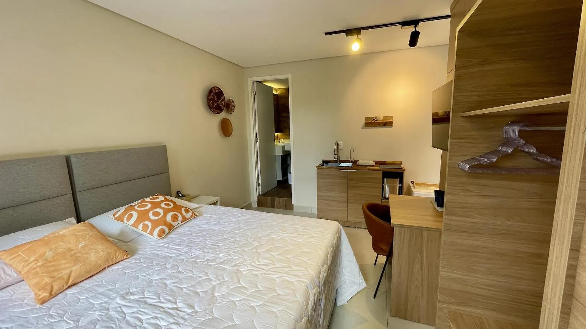 No Centro Suites Florianopolis 1 شقة